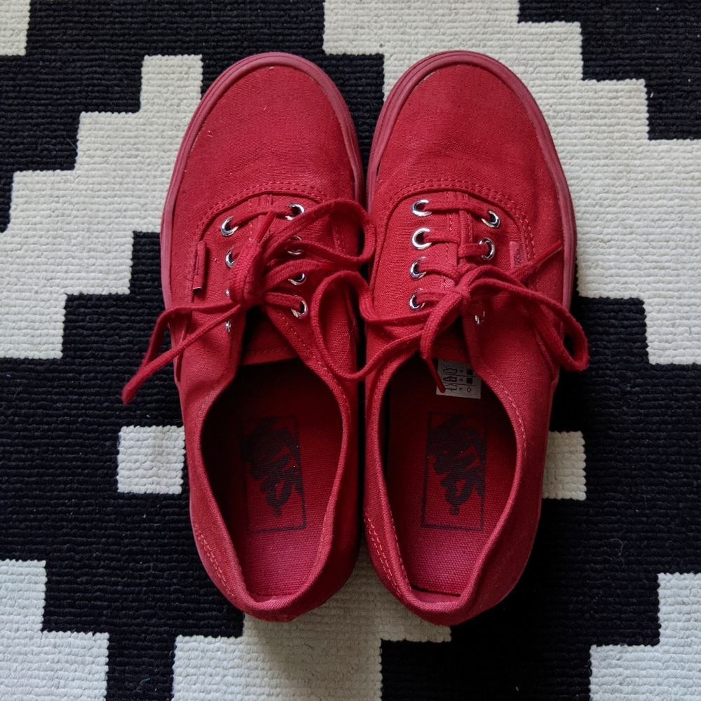 Vans Authentic Sneaker Red Size 4.0 / 5.5